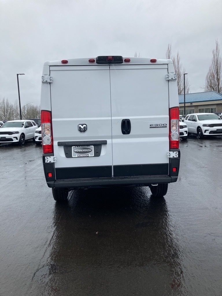 2024 Ram ProMaster 2500 photo 4