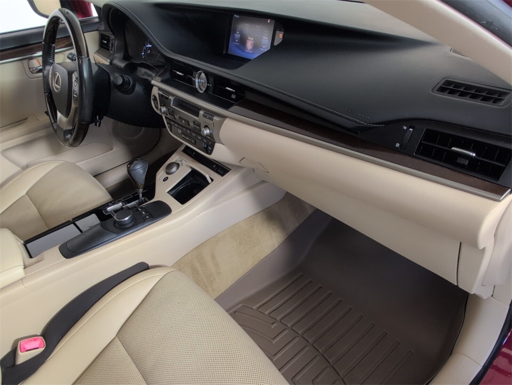 2015 Lexus ES 350 photo 11