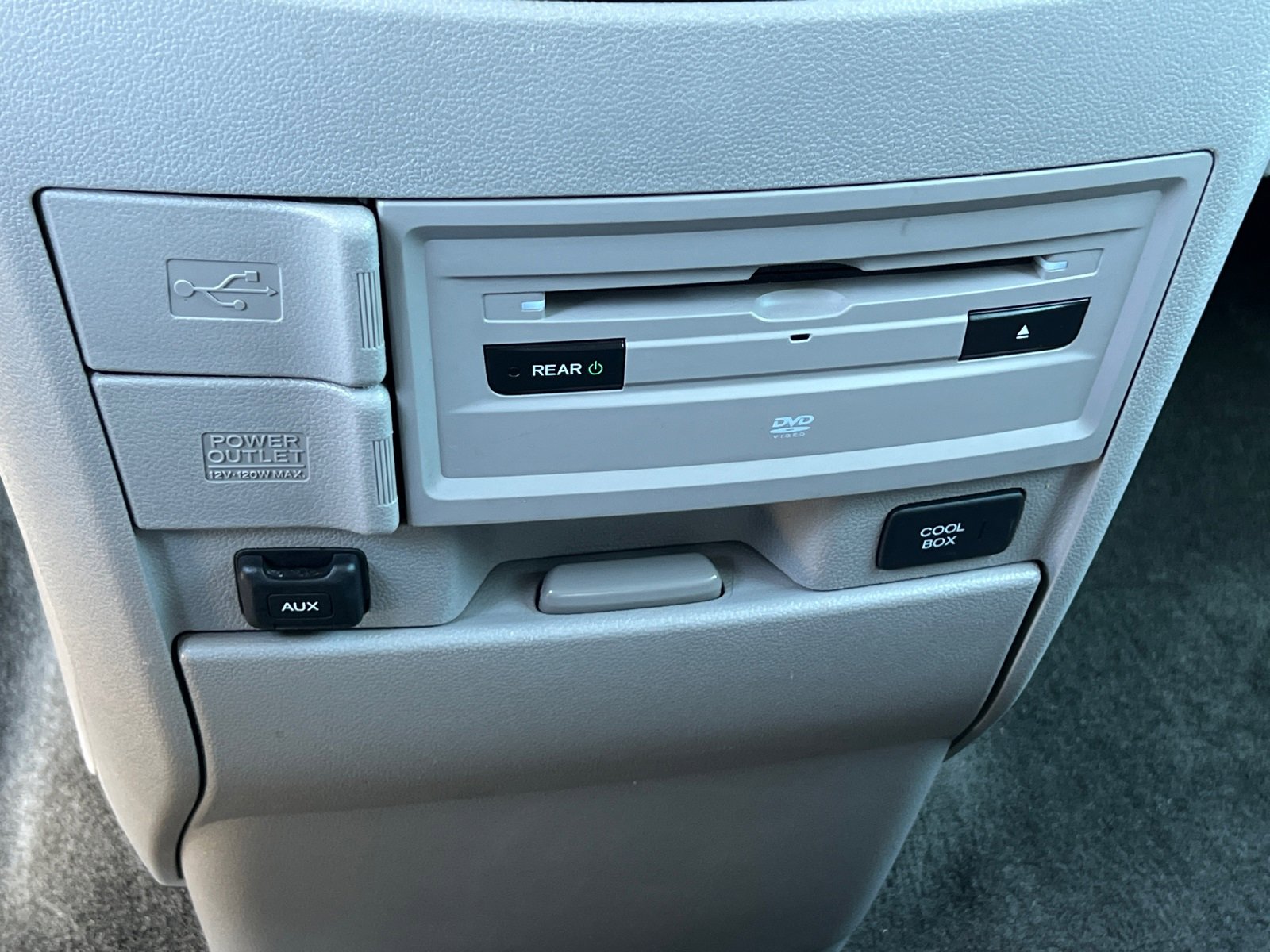 2015 Honda Odyssey EX-L photo 34
