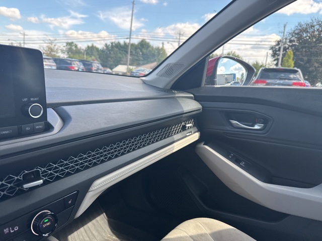 2023 Honda Accord EX photo 18