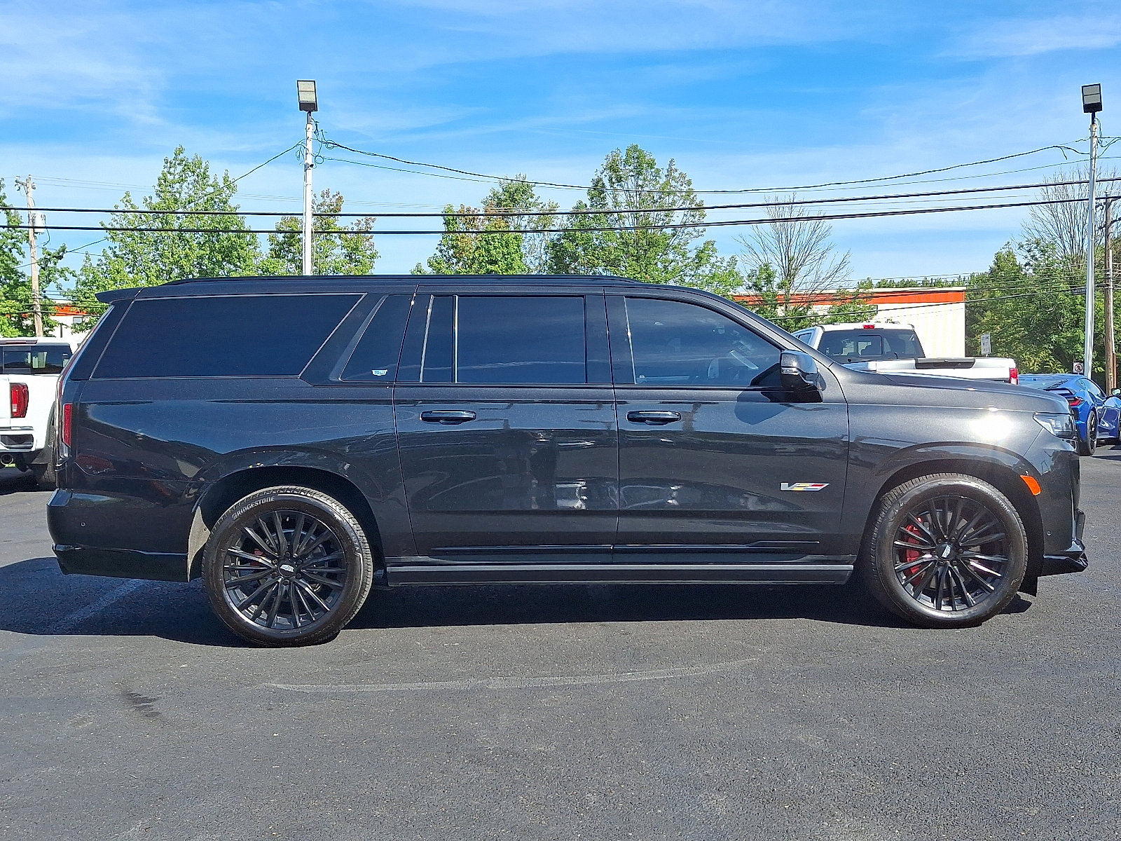 2024 Cadillac Escalade ESV V-Series photo 9