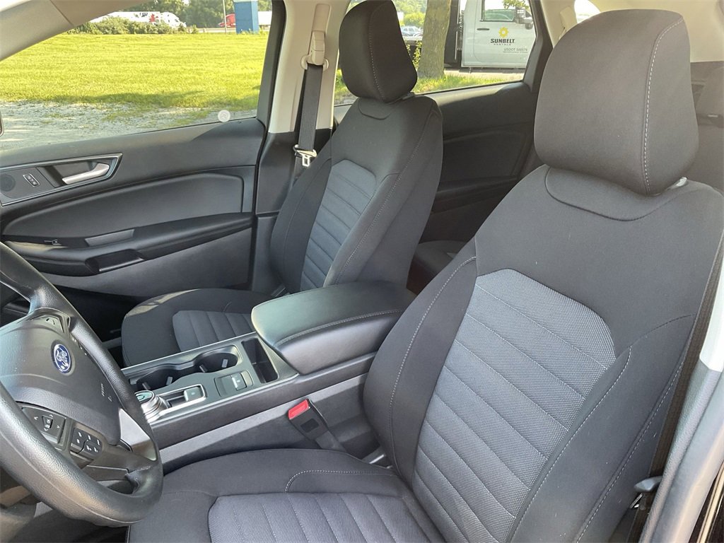 2024 Ford Edge SE photo 9