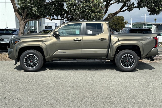 2025 Toyota Tacoma TRD Sport 4x4 Double Cab photo 7