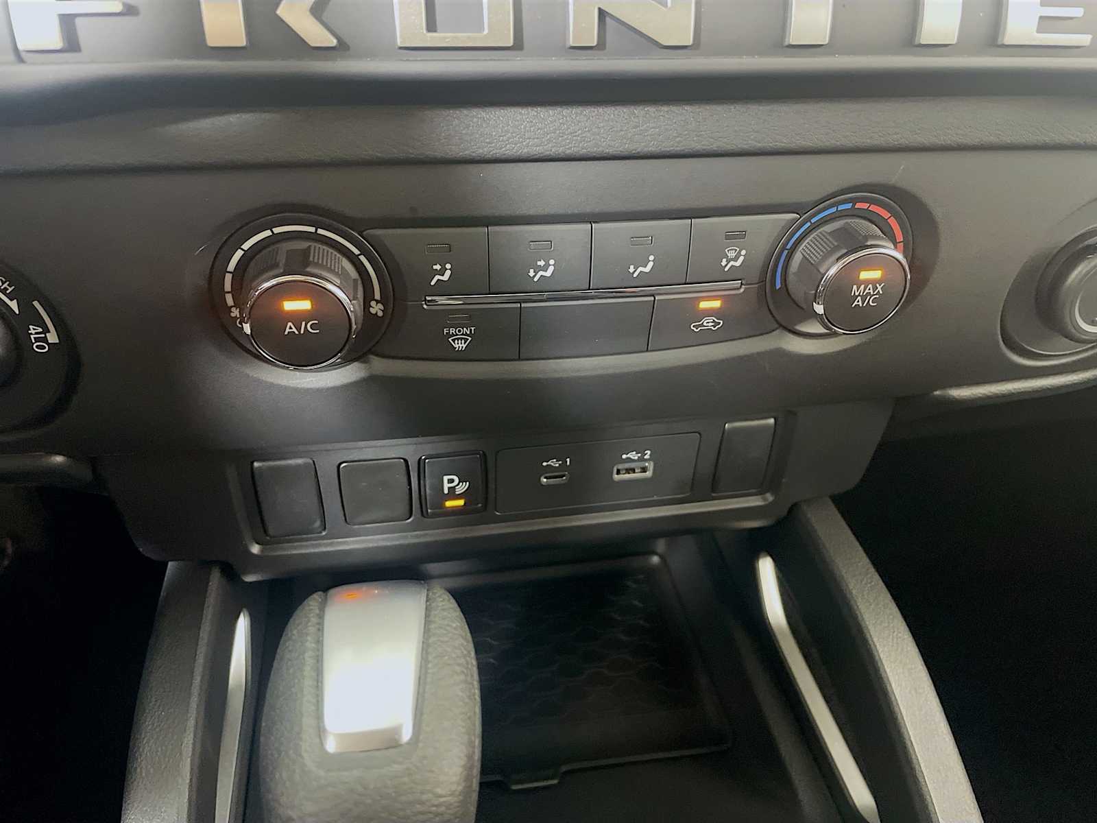 2025 Nissan Frontier Crew Cab SV photo 13
