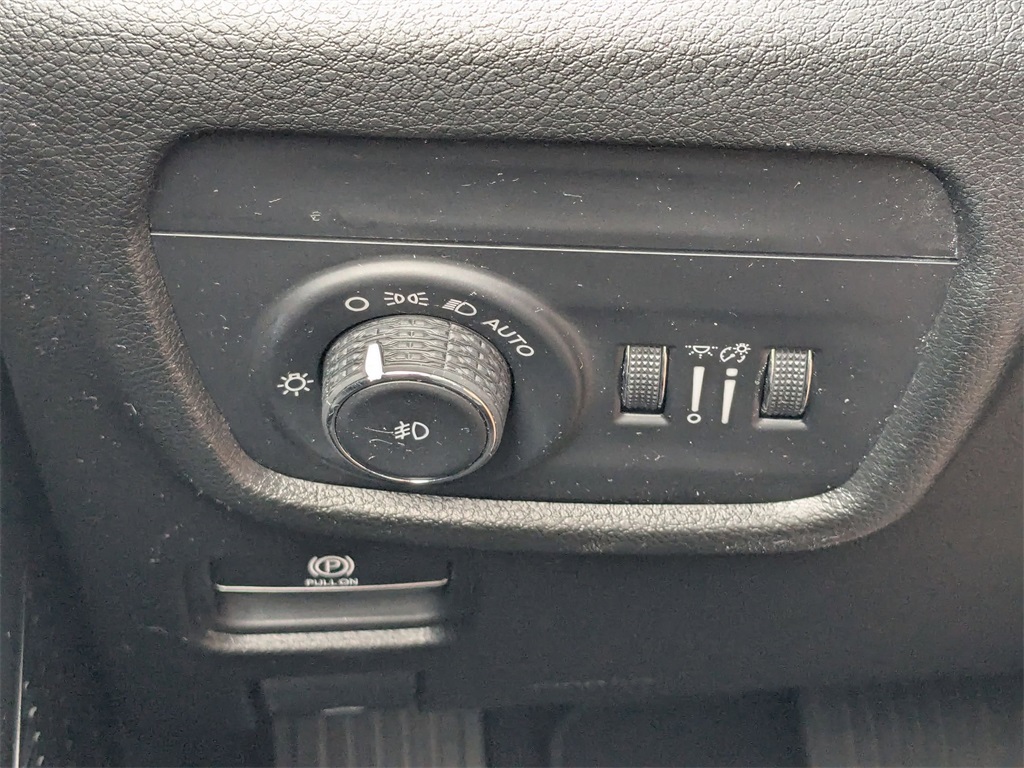 2023 Jeep Grand Cherokee Limited photo 13