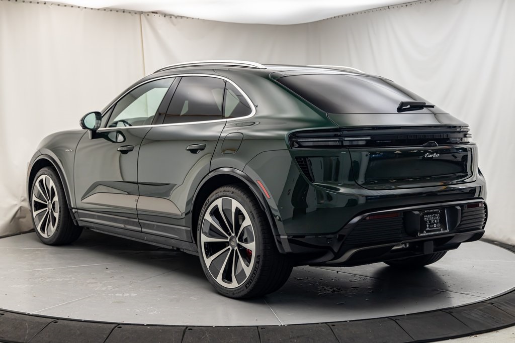2024 Porsche Macan Electric Turbo photo 3