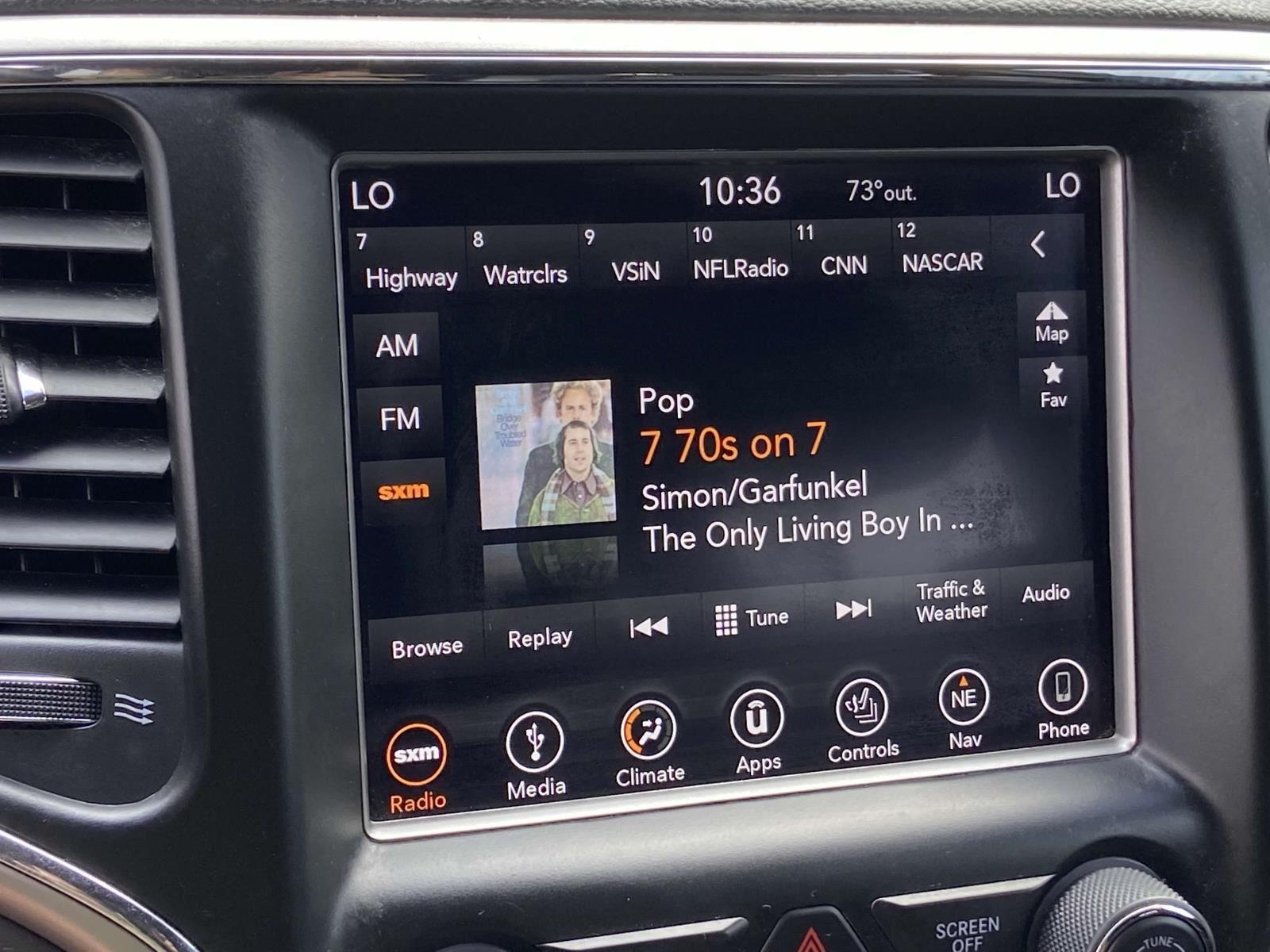 2018 Jeep Grand Cherokee Altitude photo 13