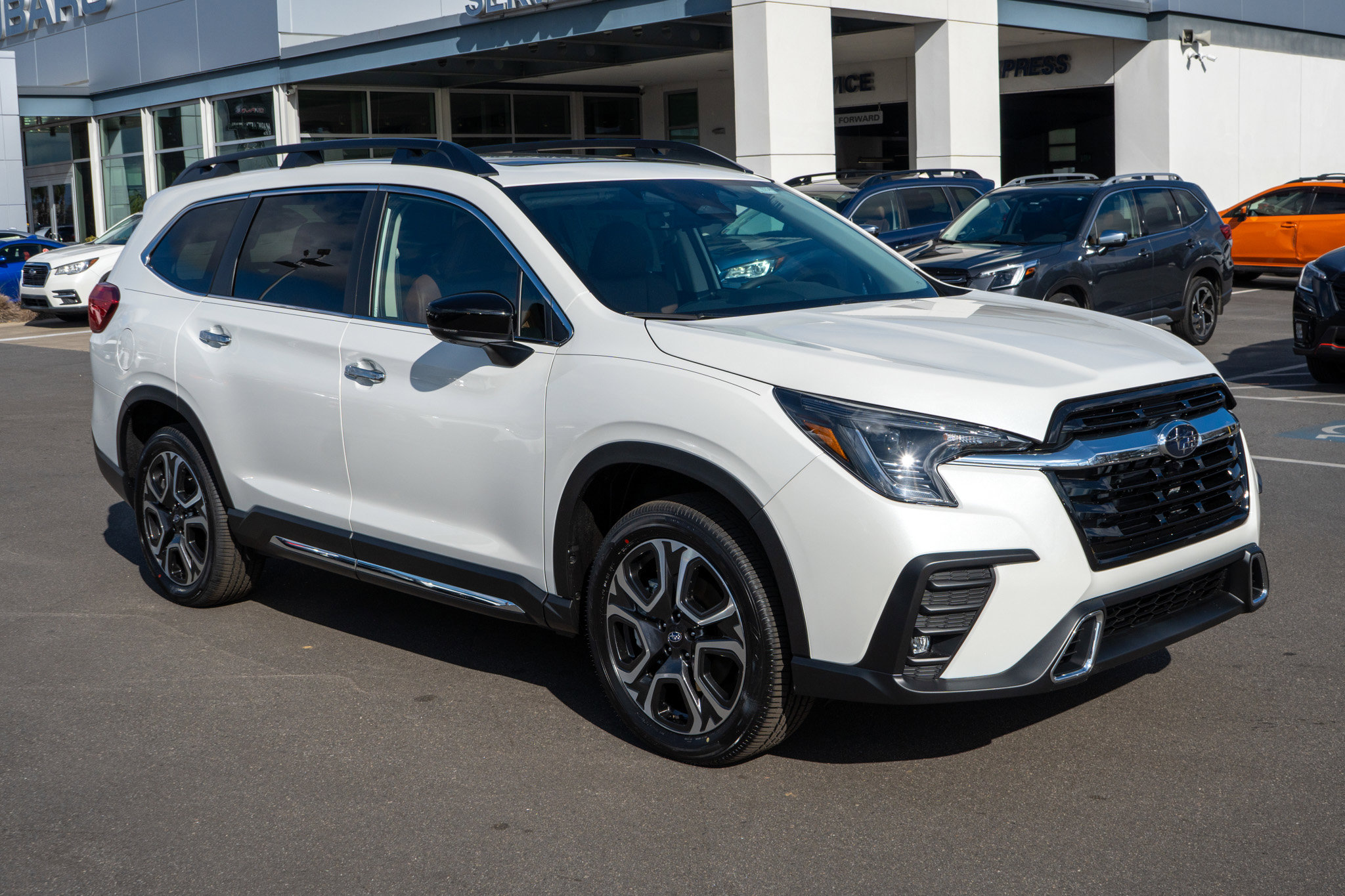 2026 Subaru Ascent Touring's photo