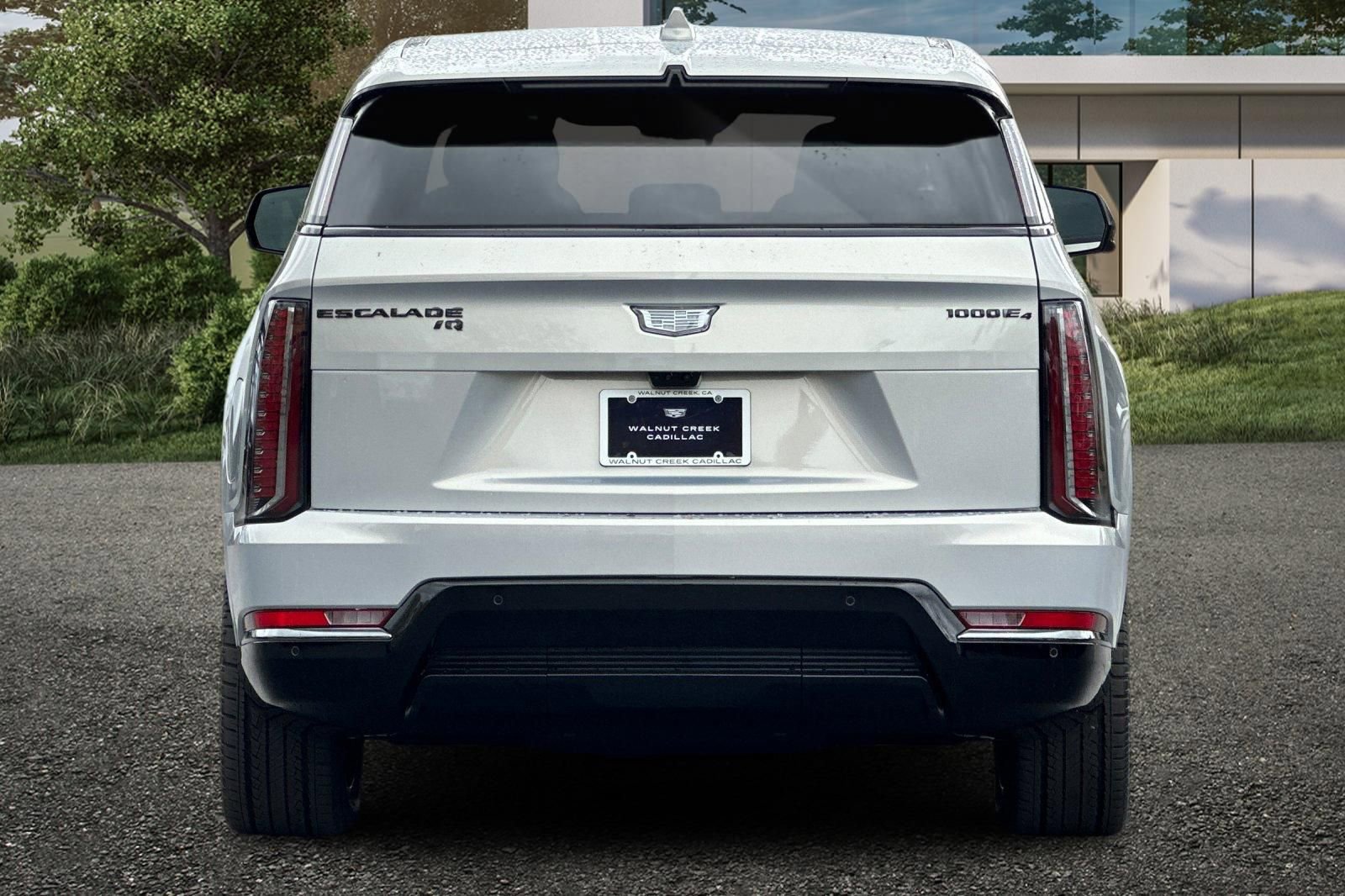 2025 Cadillac Escalade IQ Sport photo 4