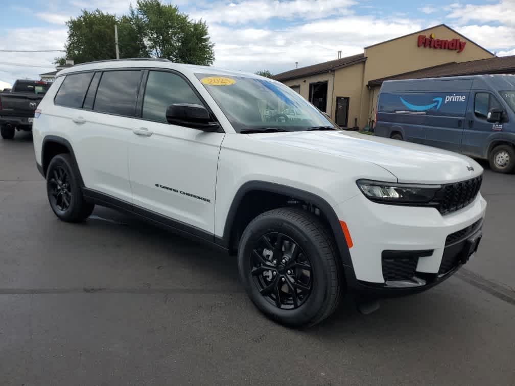 2025 Jeep Grand Cherokee Altitude X photo 7
