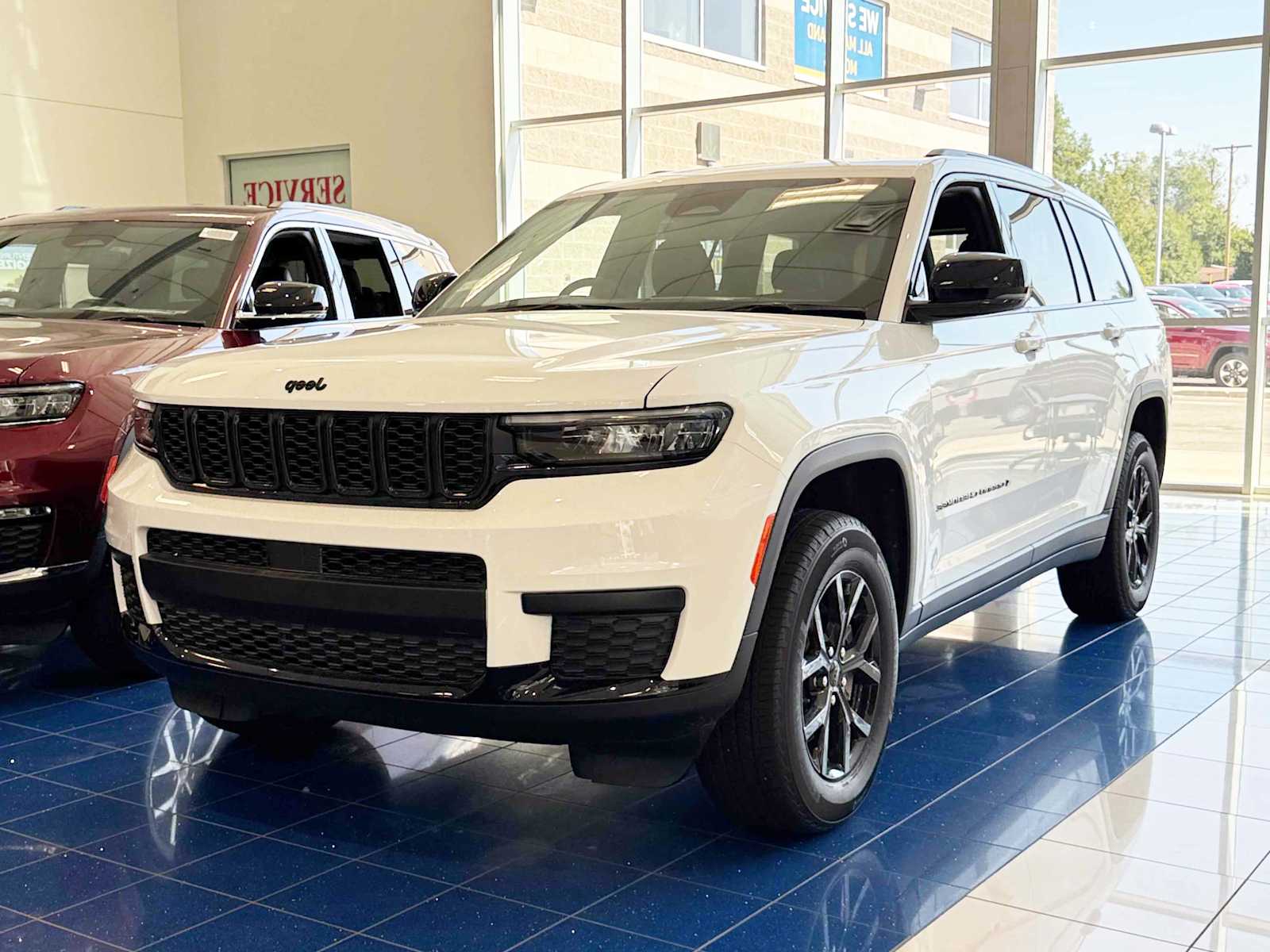 2025 Jeep Grand Cherokee L Altitude's photo