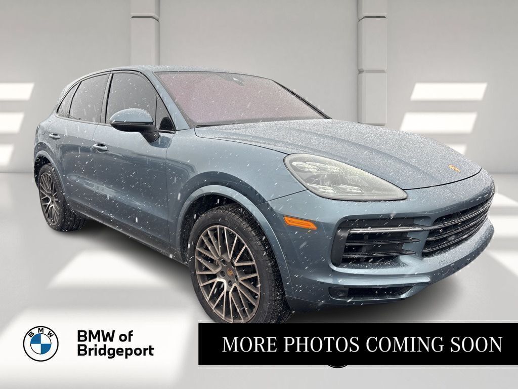 2019 Porsche Cayenne Base's photo