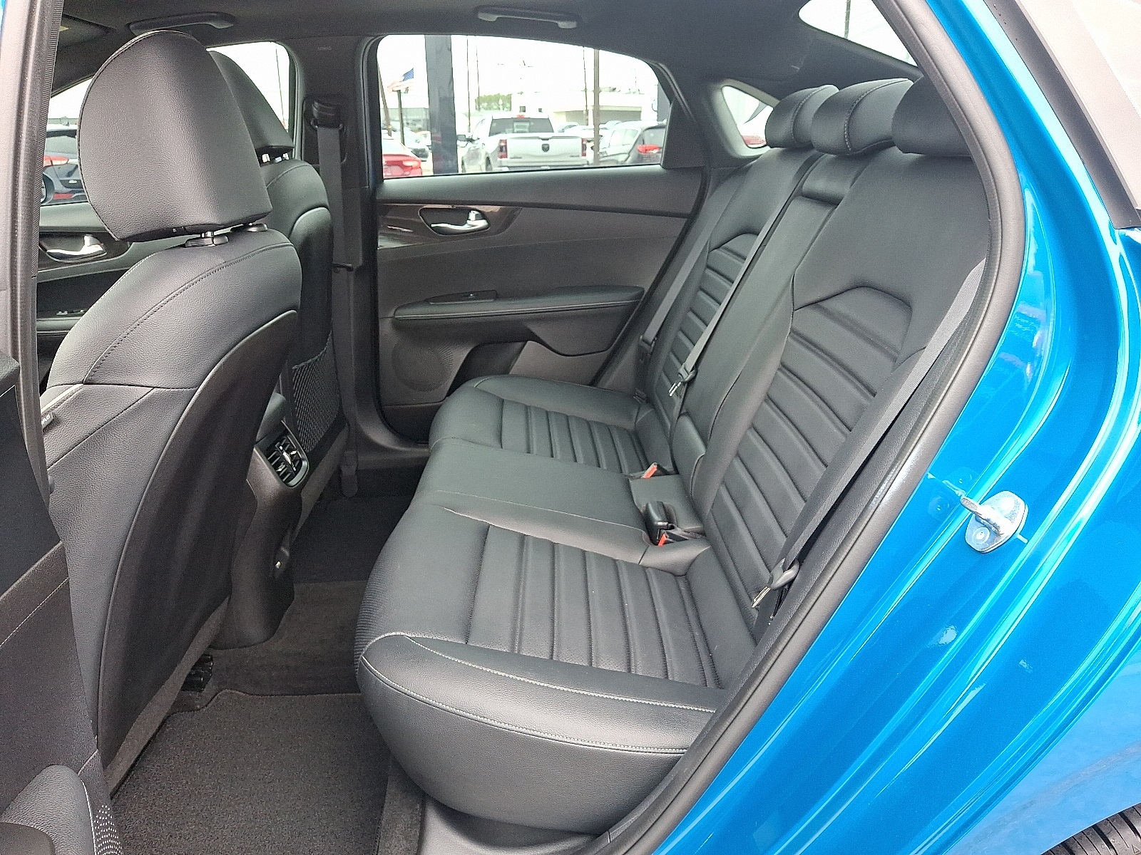 2023 Kia Forte GT-Line photo 11