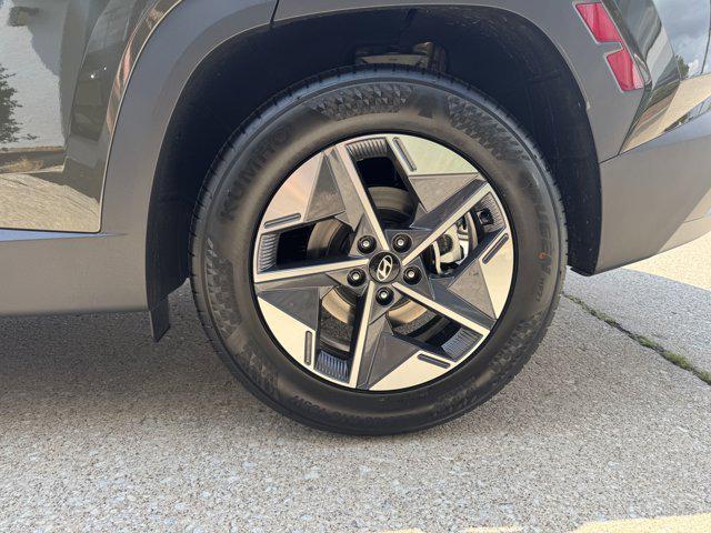 2025 Hyundai Tucson SEL photo 17