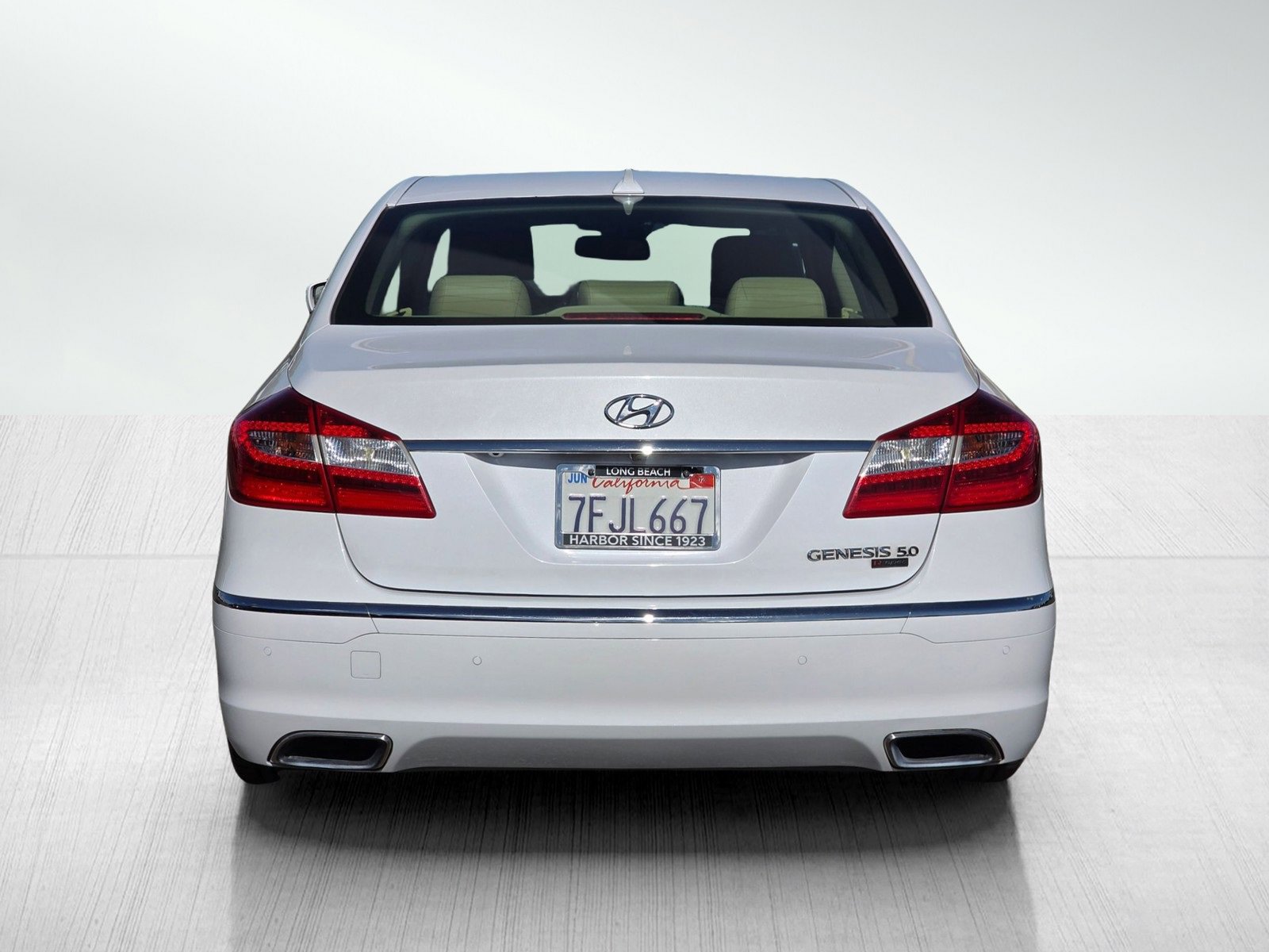 2013 Hyundai Genesis 5.0 R-Spec photo 6