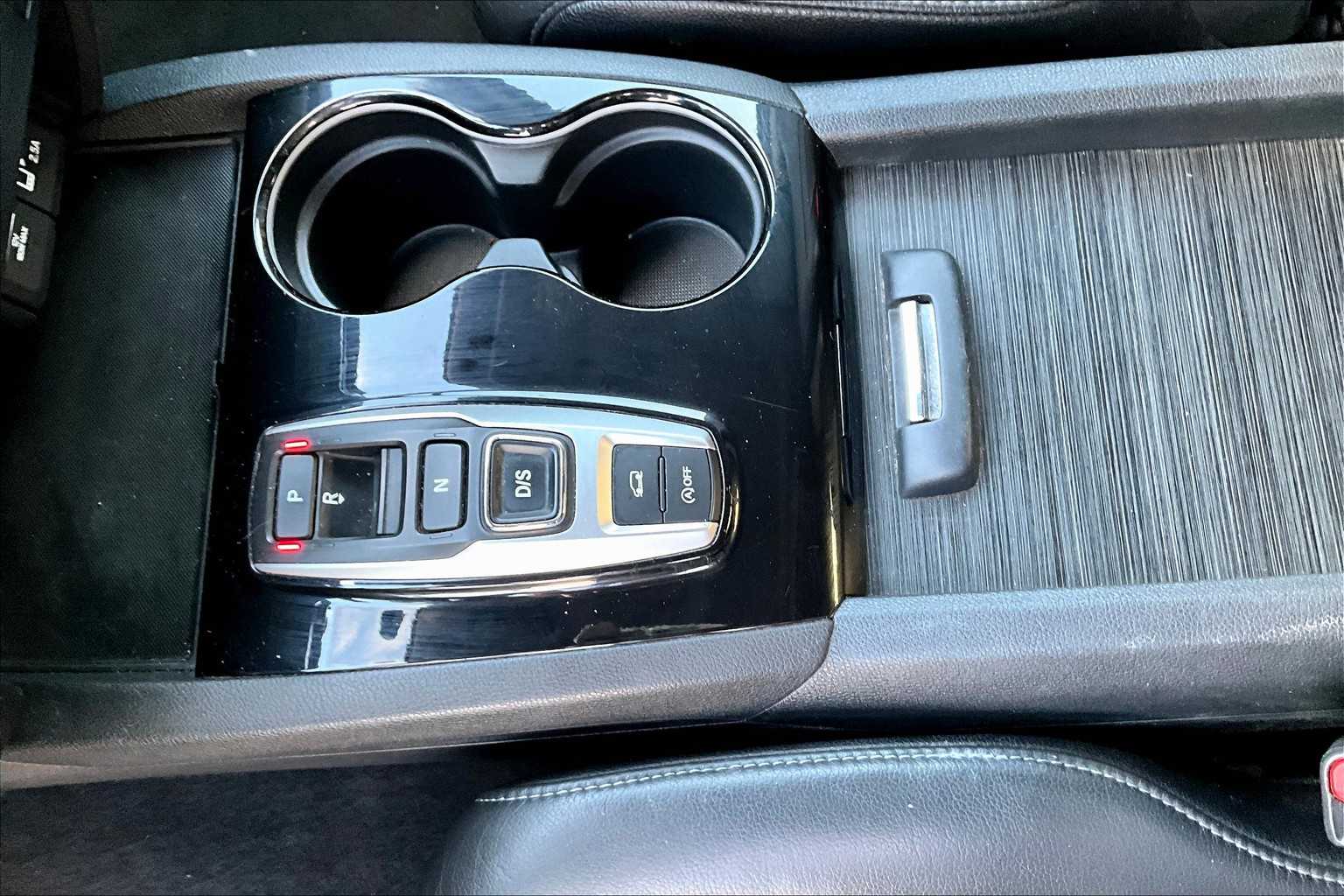 2022 Honda Pilot Touring photo 15