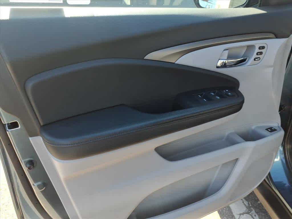 2022 Honda Pilot Special Edition photo 7