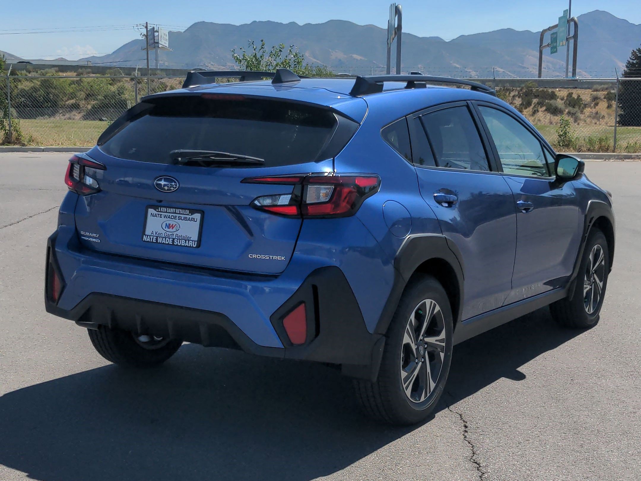 2025 Subaru Crosstrek Premium photo 3