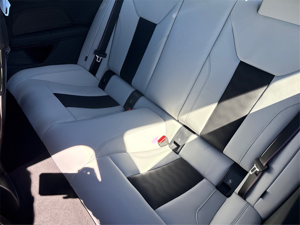 2026 Bmw M4 photo 9