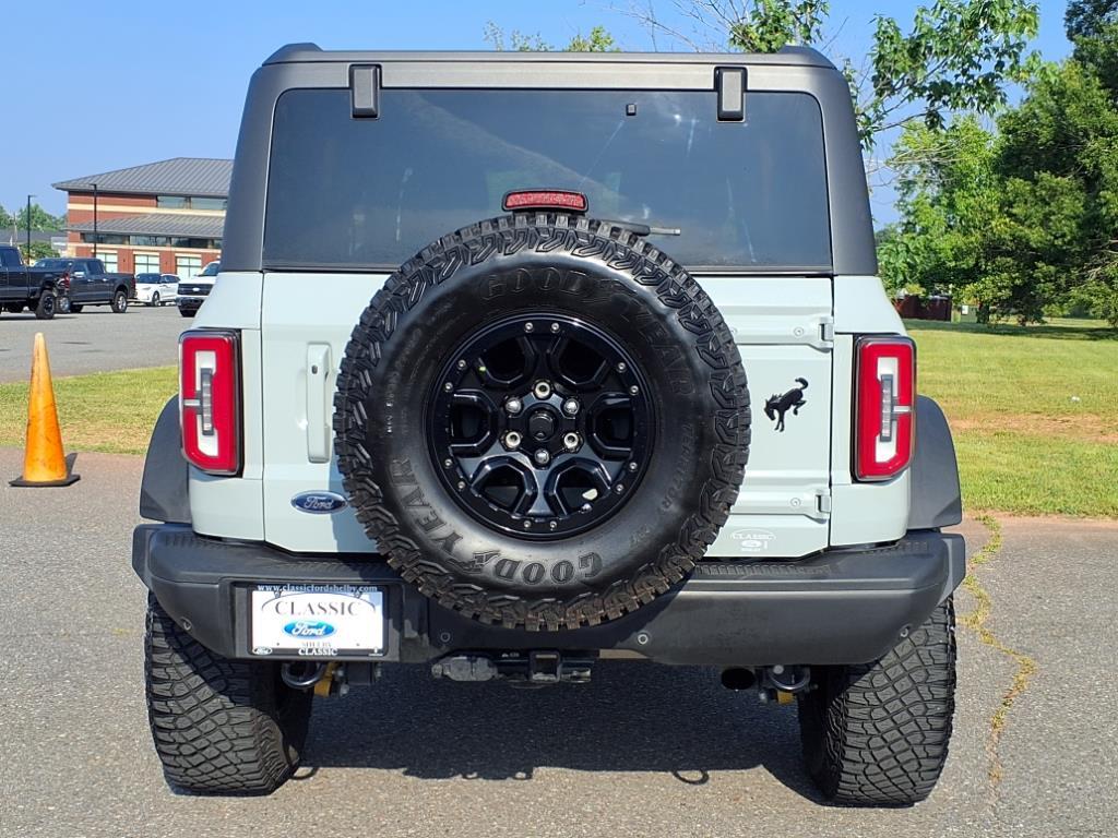 2021 Ford Bronco First Edition photo 19