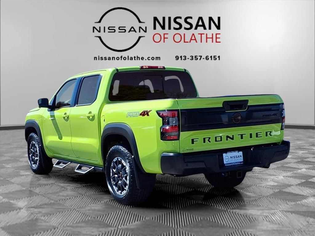 2026 Nissan Frontier PRO-4X photo 3