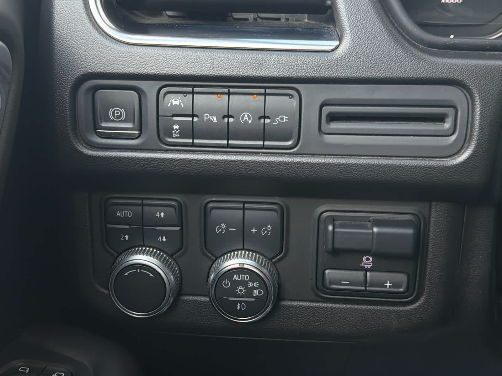 2021 Gmc Yukon SLT photo 19
