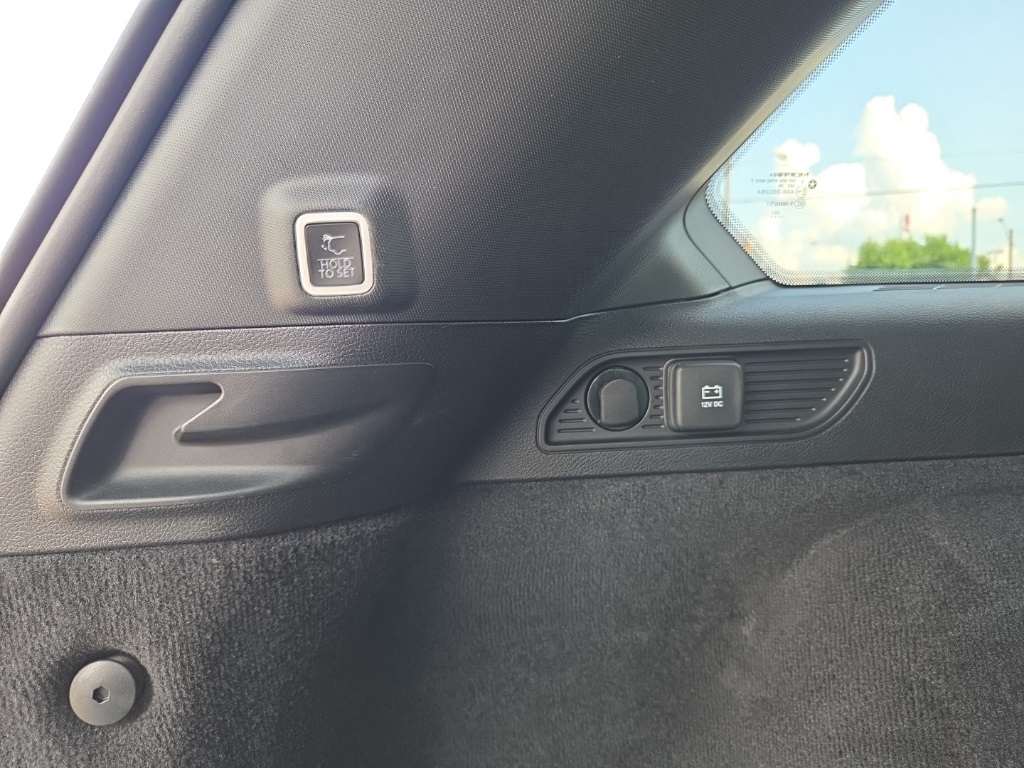 2023 Jeep Grand Cherokee Summit photo 6