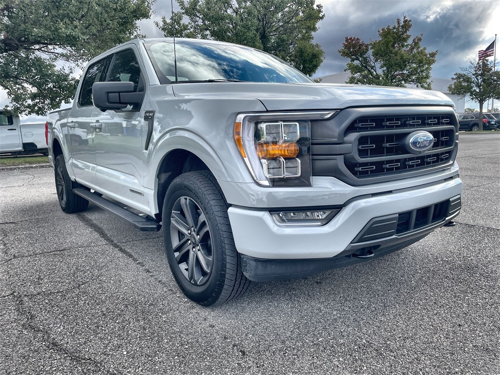 2023 Ford F-150 XLT photo 2