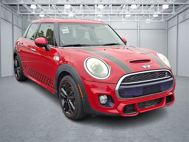 2015 Mini Cooper 4 Door Hardtop S photo 3