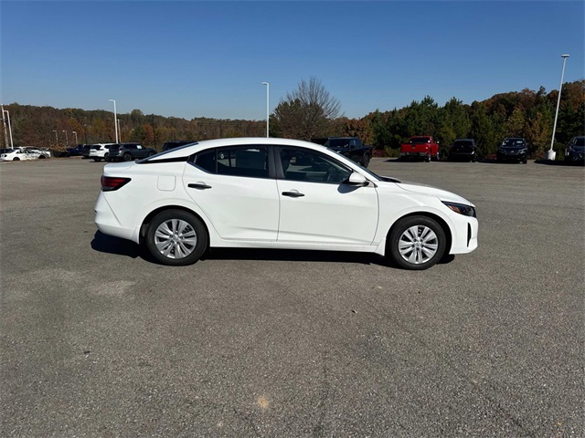 2025 Nissan Sentra S photo 3