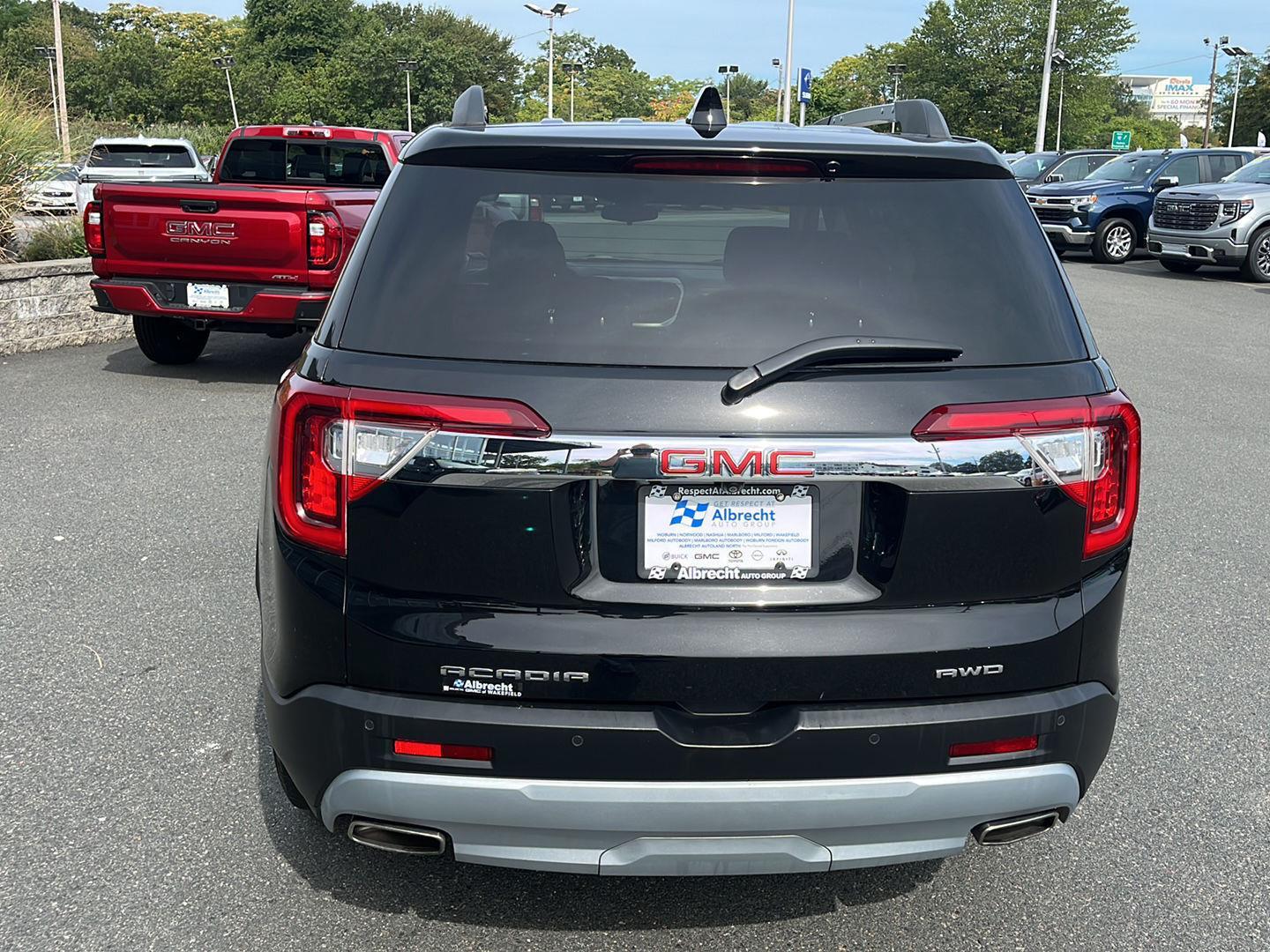 2022 Gmc Acadia SLE photo 2