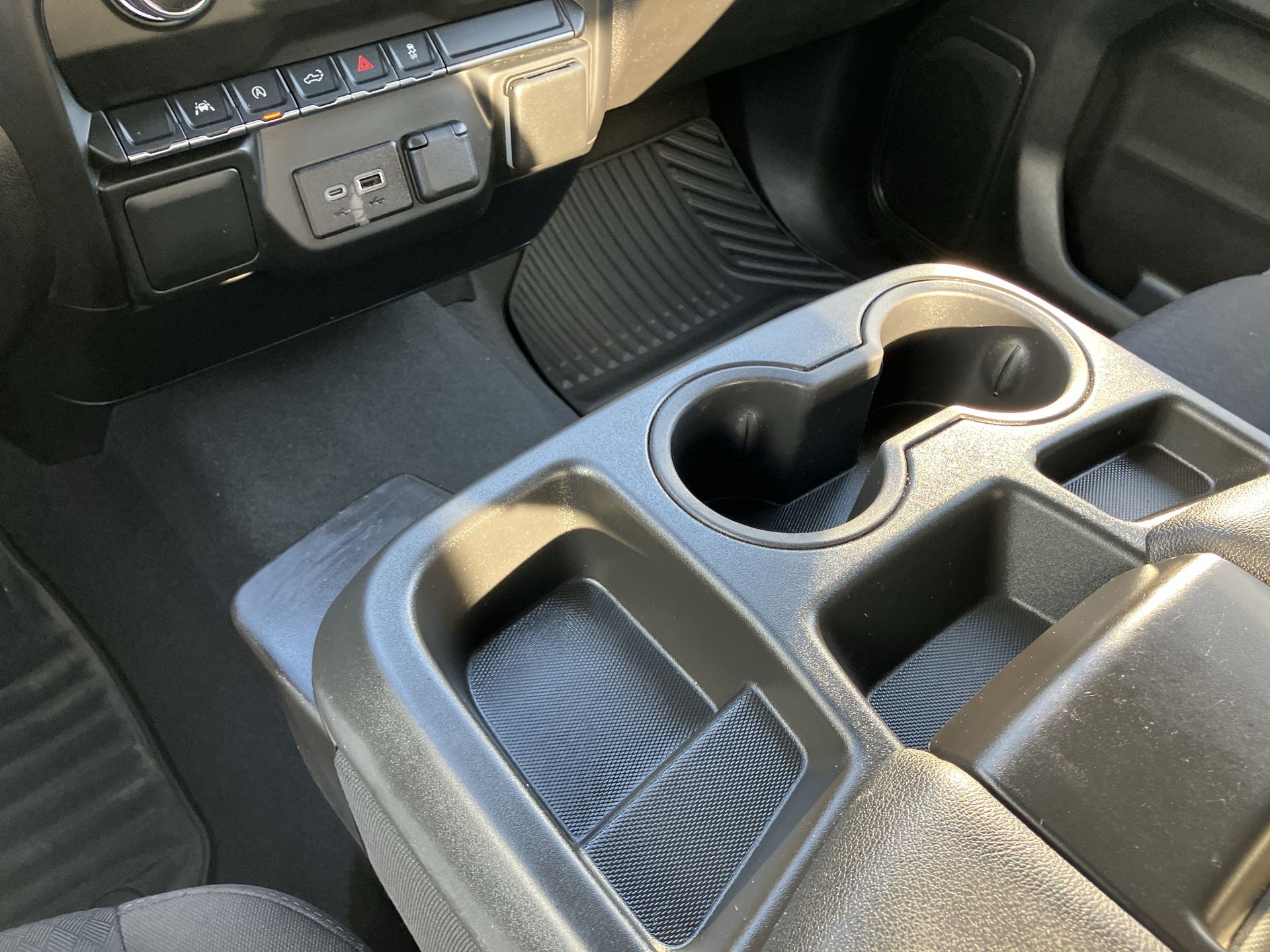 2023 Chevrolet Silverado 1500 Custom photo 7