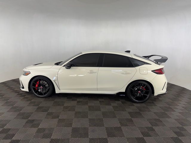2025 Honda Civic Type R Hatchback photo 2