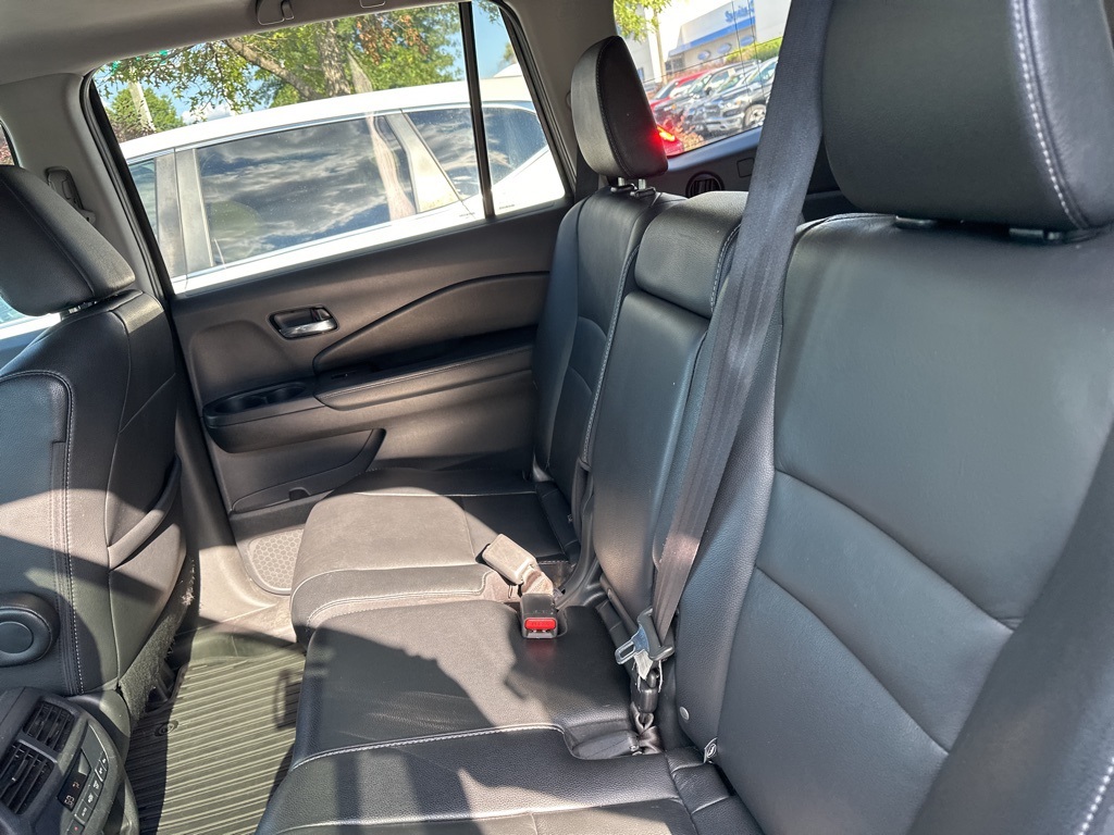 2016 Honda Pilot EX-L photo 9