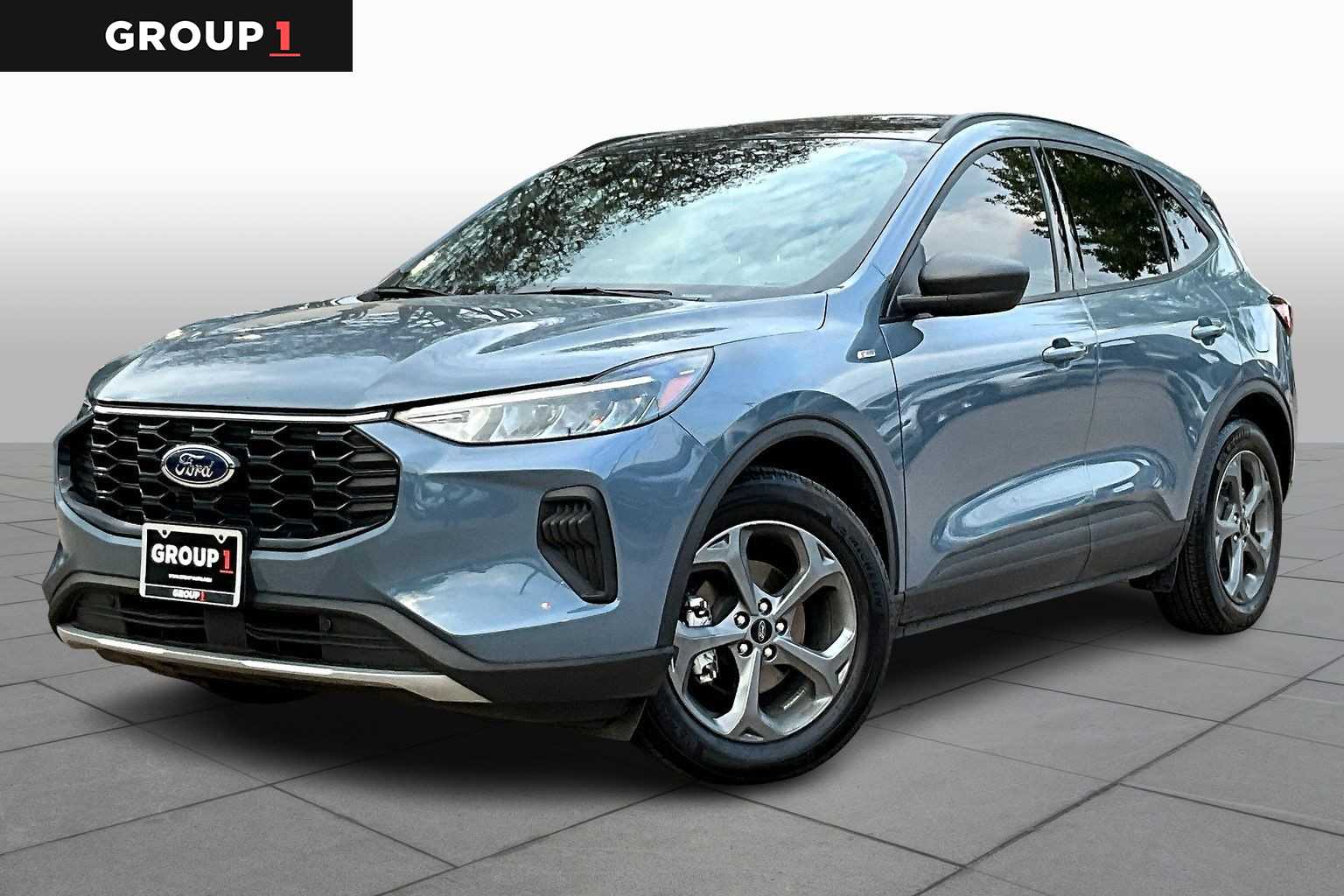 2025 Ford Escape ST-Line's photo