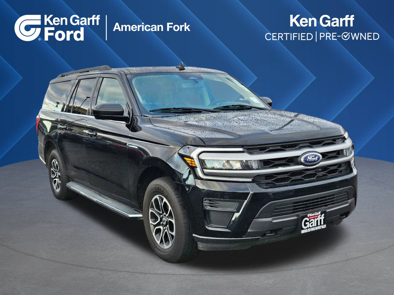 2022 Ford Expedition XLT's photo