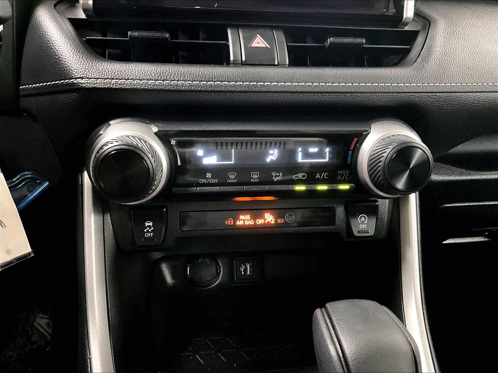 2024 Toyota RAV4 LE photo 23