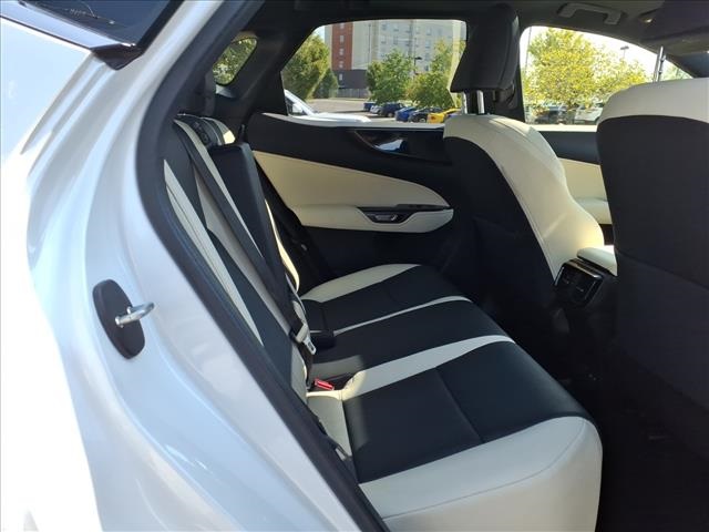 2024 Lexus NX 250 Premium photo 17