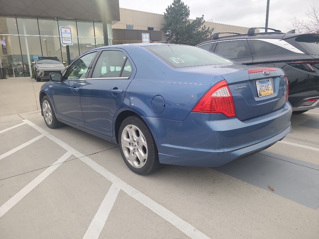 Used 2010 Ford Fusion SE with VIN 3FAHP0HA9AR118339 for sale in Kansas City
