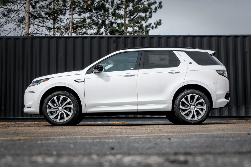 2024 Land Rover Discovery Sport S photo 3