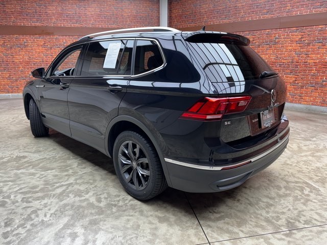 2022 Volkswagen Tiguan SE photo 2