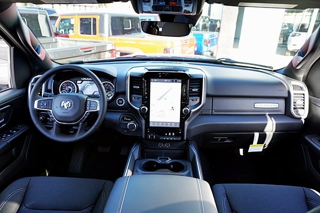 New 2026 Granite Crystal Metallic Clear-Coat Exterior Paint RAM Big Horn/Lone Star image 25