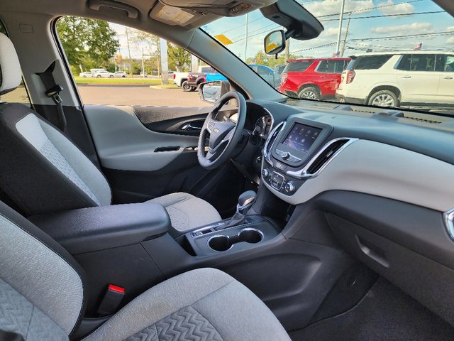 2023 Chevrolet Equinox LS photo 19