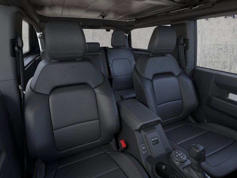 2025 Ford Bronco Badlands photo 2