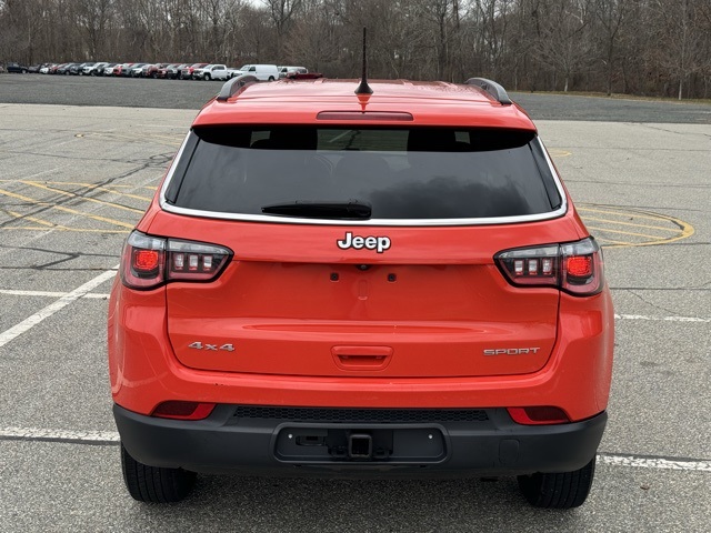 2021 Jeep Compass Sport photo 3