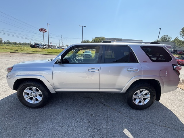 2020 Toyota 4Runner SR5 Premium photo 2