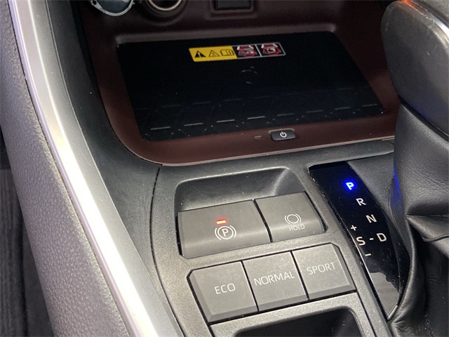2022 Toyota RAV4 Limited photo 29