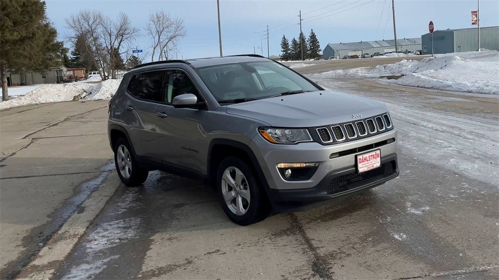 Used 2018 Jeep Compass Latitude with VIN 3C4NJDBB9JT139332 for sale in Oslo, Minnesota