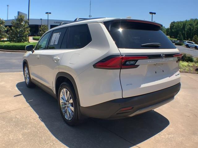 2024 Toyota Grand Highlander Platinum photo 4