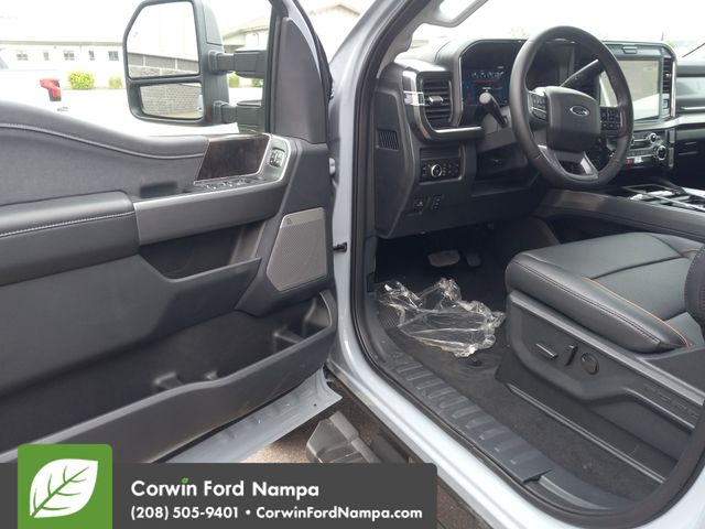 New 2025 Glacier Gray Metallic Tri-Coat Ford Lariat image 10